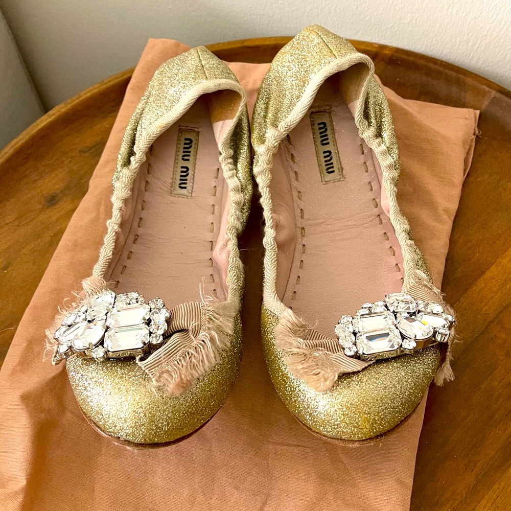 Designer Miu Miu Glitter Ballet Flats with original garment bag! size 39.5